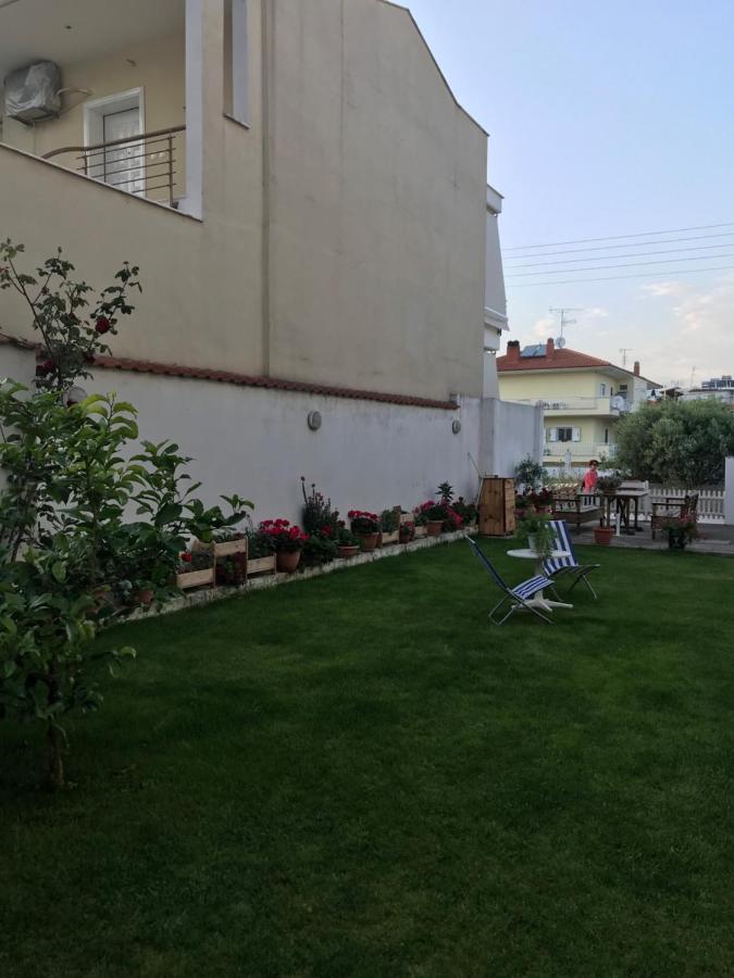 Giorgos Apartments Square Nea Vrasna Exterior photo